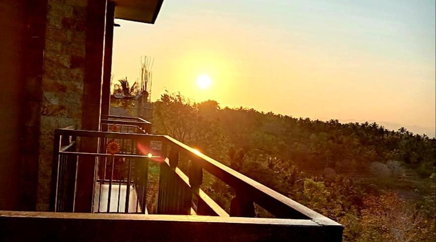 Atuh Galaxy Cottage Tanglad Εξωτερικό φωτογραφία